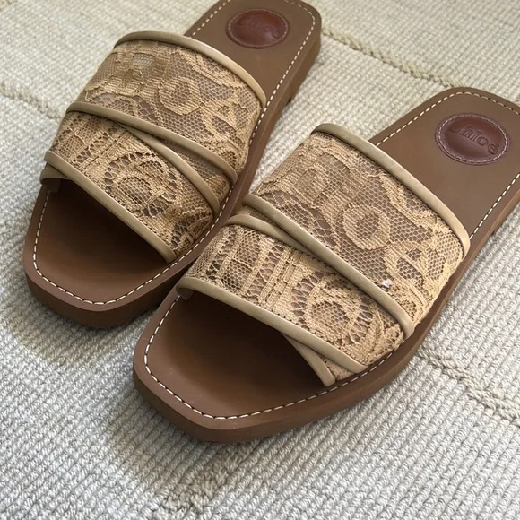 Chloé Brown Lace Logo Slide Sandals - Picture 4 of 7